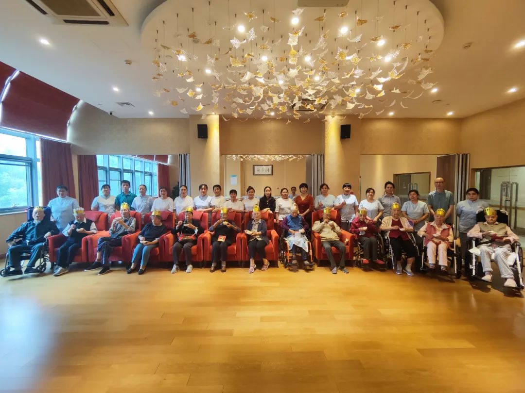 国投生日会.jpg